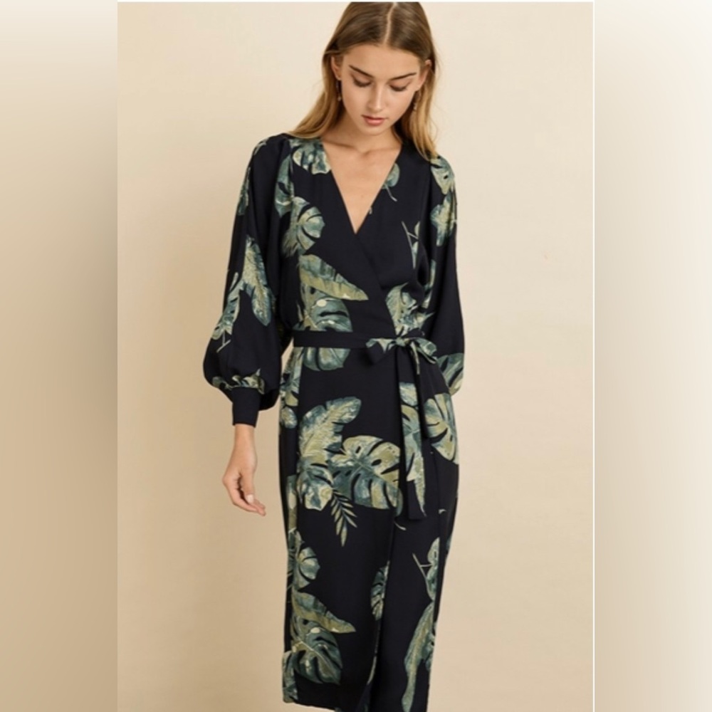 Dress Forum Johanna Resort Palm Tropical Dress! Medium Brand new with Tags!
